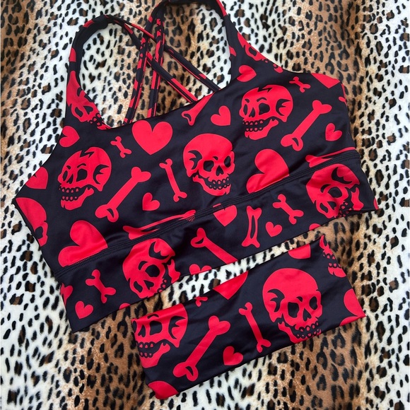 COPY - Constantly Varied Gear Bleeding Heart Set - Picture 11 of 15